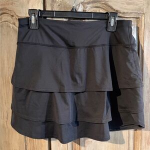 Athleta - lot of 2 Swagger skorts (ST)
